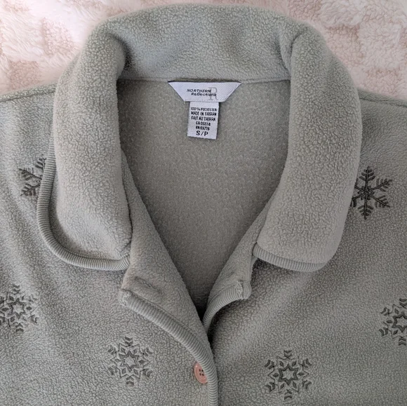 Northern Reflections Women's Embroidery Snowflake Cardigan - Light Gray - Picture 4 of 6